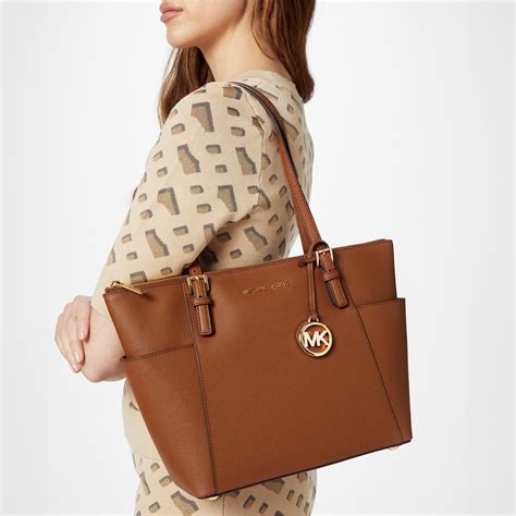 michael kors jet set tote flieder|michael kors jet set luggage.